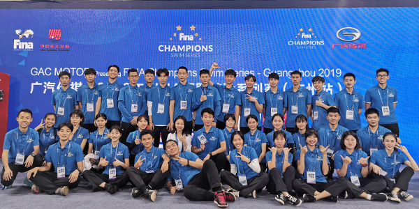 深圳柏力嘉與某校校服定制案例